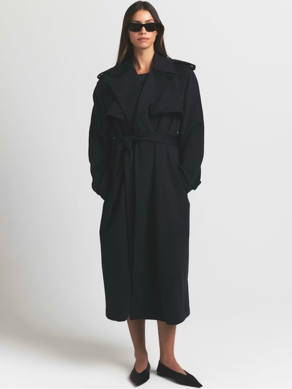 SKIMS Boyfriend Fleece Oversized Trench Coat in Onyx